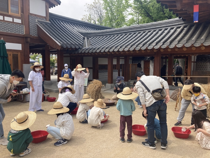 세시풍속-북새통 행사 현장. (사진=수원문화재단 제공)