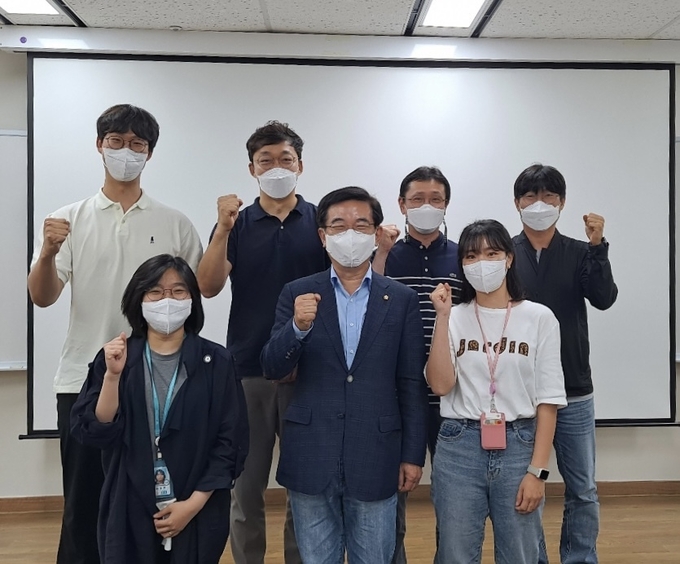 더불어민주당 정일영 (인천 연수을 ) 국회의원이 항공관제사들과 간담회를 진행했다. ( 사진 = 정일영 의원실 제공 )
