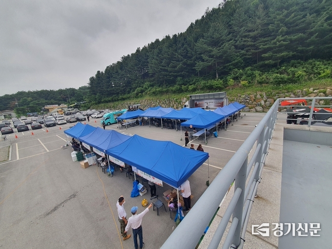 운악산 특산물 판매를 위한 부스가 설치되어 있다. (사진=포천시 제공)