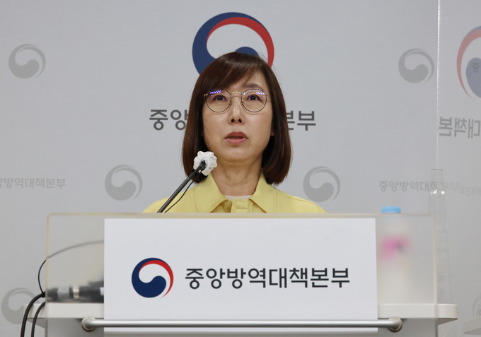 백경란 질병관리청장이 22일 오후 충북 청주시 질병관리청에서 원숭이두창 국내 의사환자 발생 생황과 검사 결과, 대응조치 등을 설명하고 있다. (사진=연합뉴스 제공)