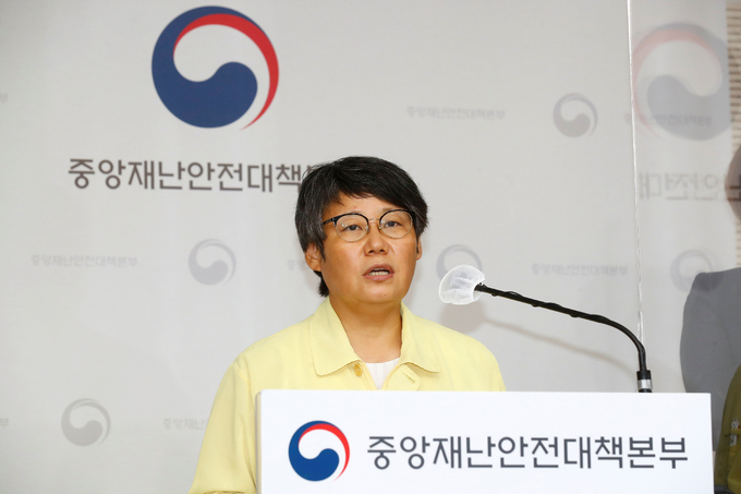 코로나19 대응 정례브리핑하는 박향 방역총괄반장. (사진=보건복지부 제공)