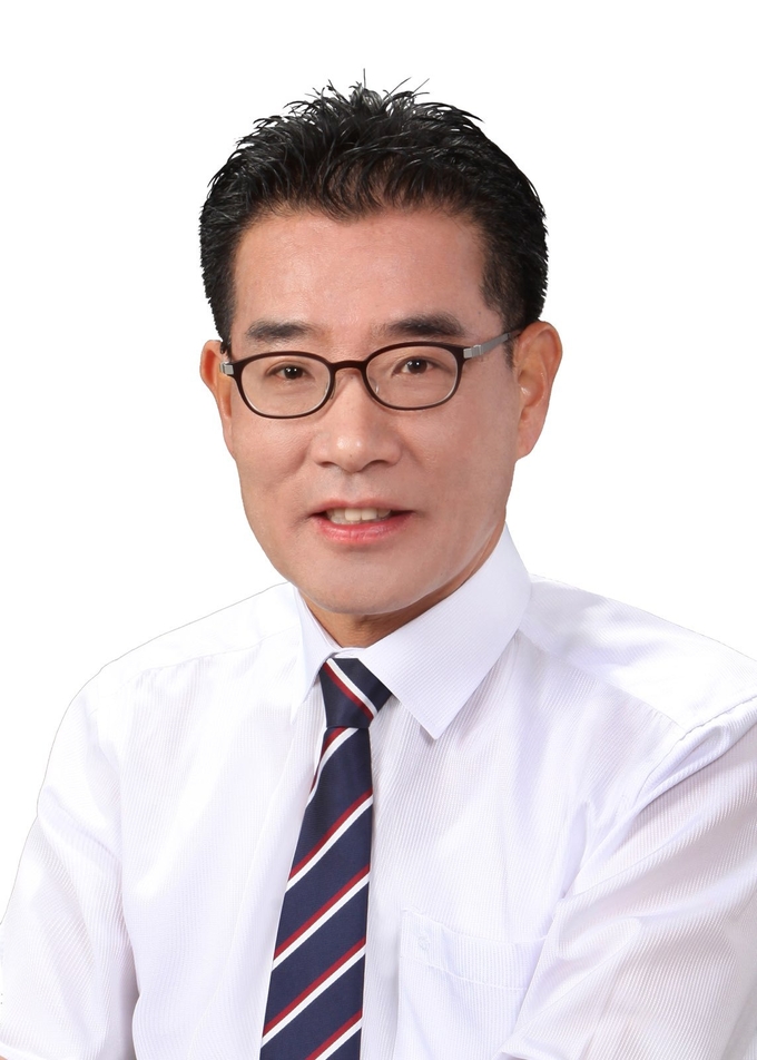 김학기 의장