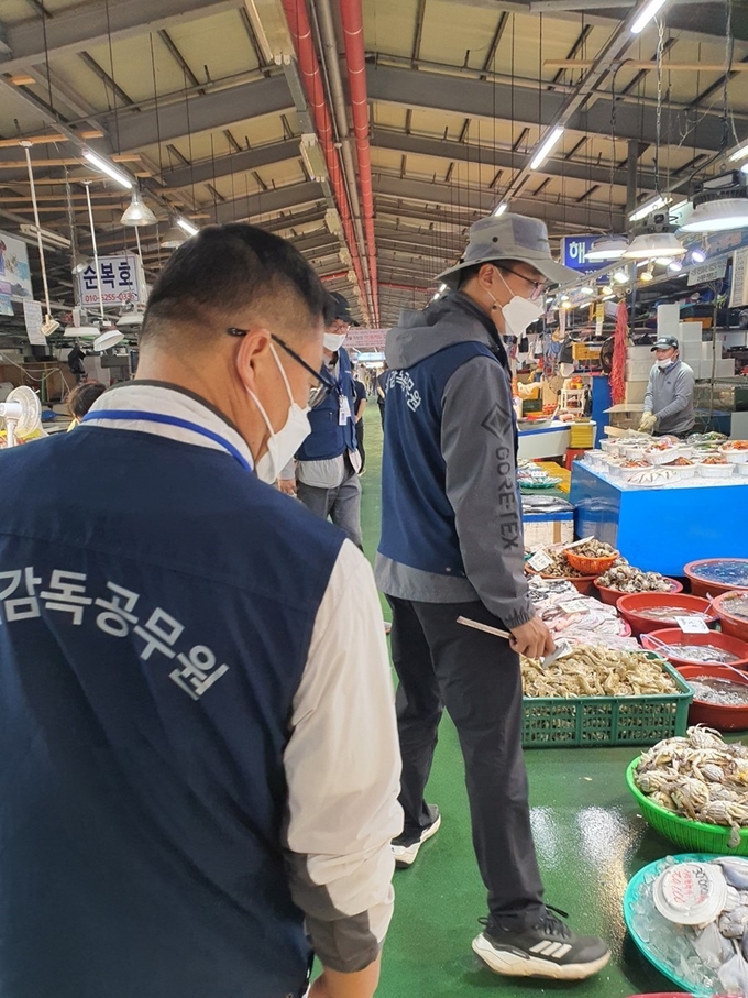 경기도가 지난 5,6월 두 달간 불법 어업 행위를 단속했다. (사진=경기도 제공)