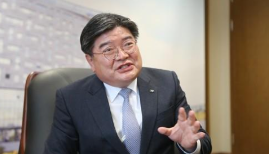 김동연 경기도지사의 측근으로 알려진 김용진 전 기획재정부 2차관이 더불어민주당 이천시 지역위원장 출마를 철회했다. (사진=연합뉴스 제공)