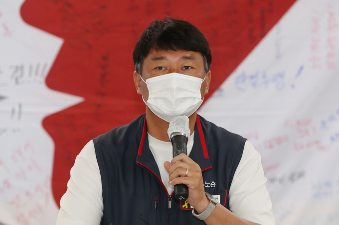 12일 민주노총 출입기자 간담회에서 발언하고 있는 양경수 전국민주노동조합총연맹 위원장. (사진=연합뉴스 제공)