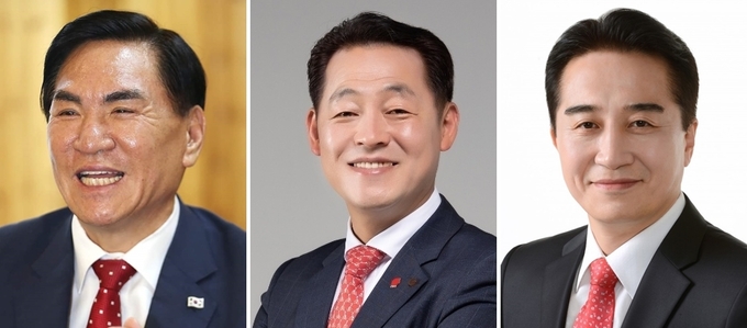왼쪽부터 강창규 부평을 당협위원장, 장관훈 인천시당 부위원장, 정승연 연수갑 당협위원장. ( 사진 = 경기신문DB )