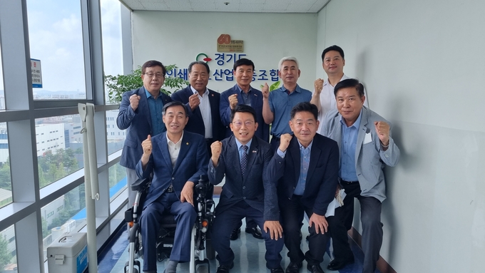 경기도인쇄정보산업협동조합 60주년 현판식. (사진=중소기업중앙회 경기지역본부 제공)