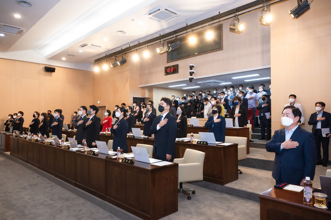 남양주시의회는 지난 21일 제288회 임시회 제1차 본회의를 열고 25일까지 5일간의 일정으로 제9대 남양주시의회의를 시작했다.(사진=남양주시의회 제공)