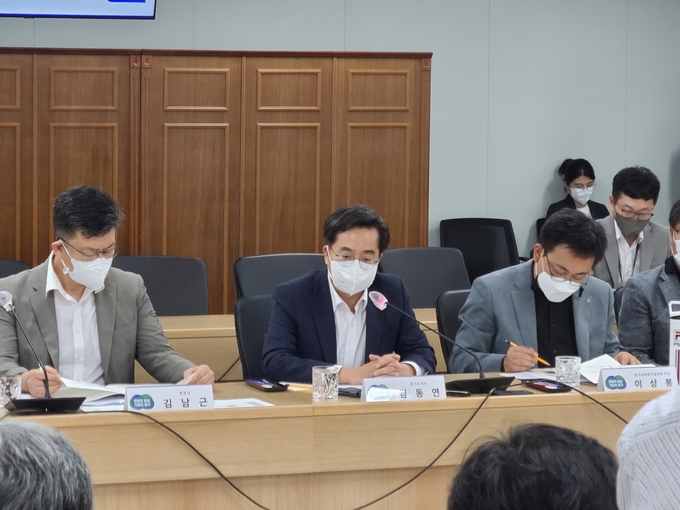 1일 김동연 경기도지사 주재로 ‘경기도 민생대책특별위원회’ 첫 회의가 열렸다. (사진=김기웅 기자)