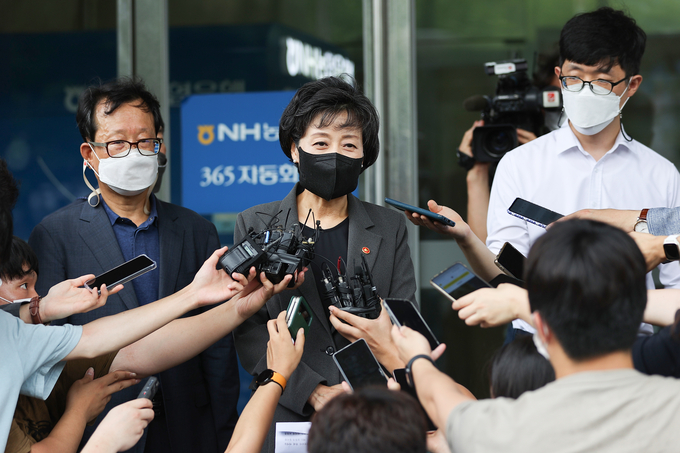  박순애 교육부장관이 학제 개편안 논란에 대해 해명하고 있다. (사진=연합뉴스 제공)