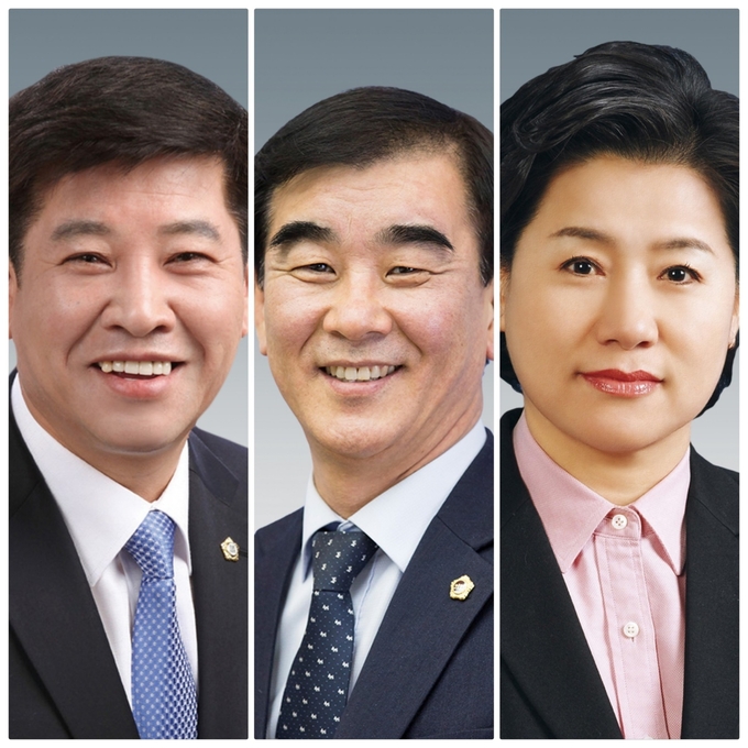 김판수(군포4) 민주당 의원- 염종현(부천1) 민주당 의원- 남경순(수원1) 국민의힘 의원 (사진=경기도의회 제공)