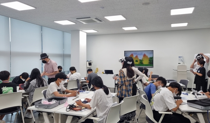 남양주시는 지난 7월 28일과 8월 9일 실시한 초.중고등학생의 미래 역량 개발을 위한 '미래기술 진로캠프'를 성황리에 마쳤다.(사진=남양주시 제공)