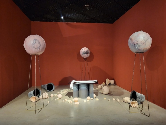 윤지영, ‘레다와 백조’(2019). (사진=정경아 기자)