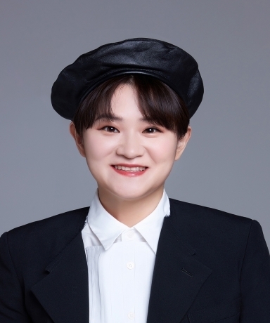 방송인 김신영. (사진=김신영 소속사 미디어랩시소 누리집 갈무리) 