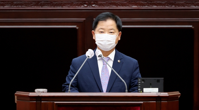 30일 오전 제281회 인천시의회 제1차 정례회 제1차 본회의에서 김종배 의원이 5분 발언을 하고 있다. ( 사진= 인천시의회 제공 )