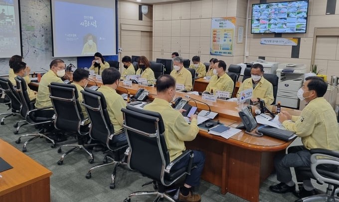 시흥시가 한반도로 북상 중인 제11호 태풍 ‘힌남노’에 대비해 행정안전부가 마련한 관계기관 대책회의에 참석해 비상대비 태세에 돌입했다.(사진=시흥시 제공)