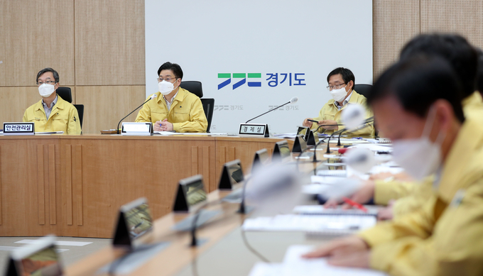 오병권 경기도 행정1부지사는 5일 도 재난상황실에서 도-시‧군 부단체장 영상회의를 진행했다. (사진=경기도 제공)
