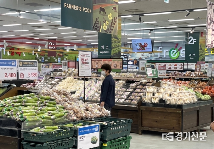 고물가에 태풍까지 겹쳐 추석 차례상에 대한 소비자 부담이 증가했다. (사진=경기신문 이지민 기자)