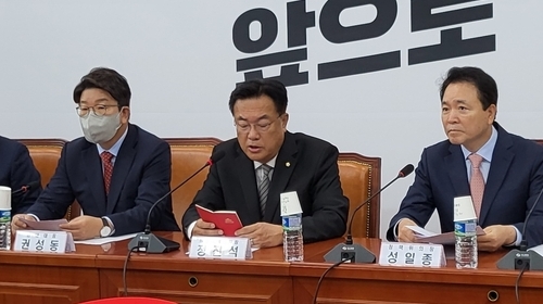 정진석 국민의힘 비상대책위원장이 14일 열린 비상대책회의에서 발언하고 있다. (사진=김한별 기자)
