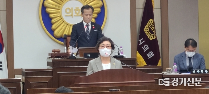 조진숙 의원이 예결위 구성안에 대해 제안설명하고 있다. (사진=문석완 기자)