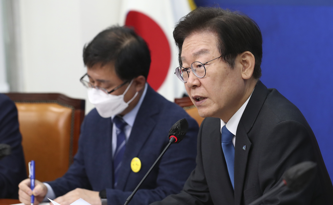  더불어민주당 이재명 대표가 13일 서울 여의도 국회에서 열린 민생경제위기대책위원회 출범식에서 발언하고 있다. (사진=국회사진기자단/연합뉴스)