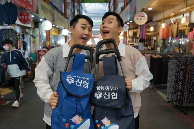 신협 전통시장 매출 성장 프로젝트’의 일환으로 21일(수) 대전중앙시장 홍보영상 촬영이 진행됐다. (사진=신협중앙회 제공)