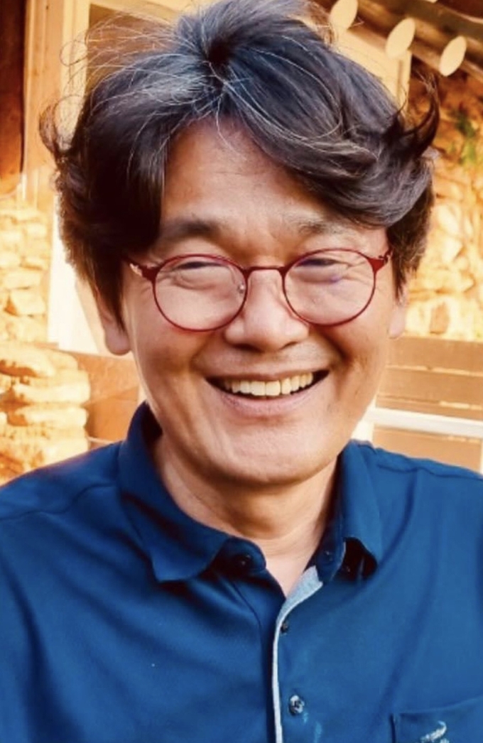 고향갑 극작가