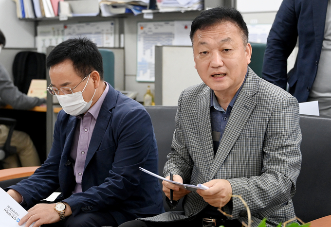 26일 시청 기자실에서 박병근 시민안전본부장이 시민안전본부 소관 현안과 관련해 기자간담회를 하고 있다. ( 사진 = 인천시 제공 )