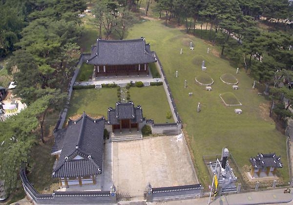 인천시 연수구 동춘동에 있는 영일정씨 묘소, 동춘묘역 모습. ( 사진 = 연수구 제공 )