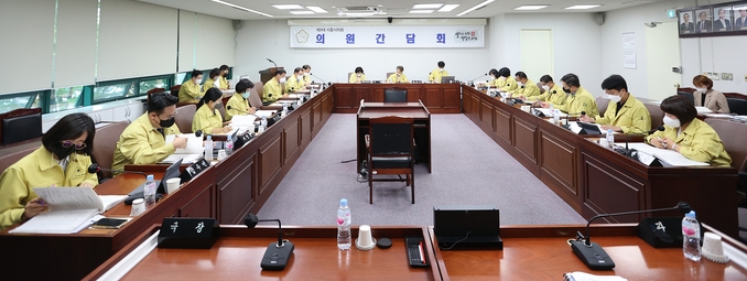 시흥시의회 의원 간담회 개최 모습 (사진=시흥시의회 제공)
