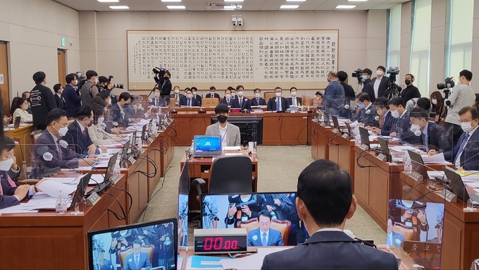 국회 법제사법위원회는 11일 국회 본관 법사위회의장에서 감사원 국정감사를 실시했다. (사진=김한별 기자)
