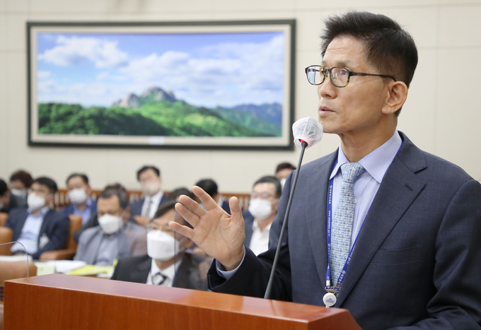  답변하는 김문수 경제사회노동위원장. (사진=연합뉴스 제공)