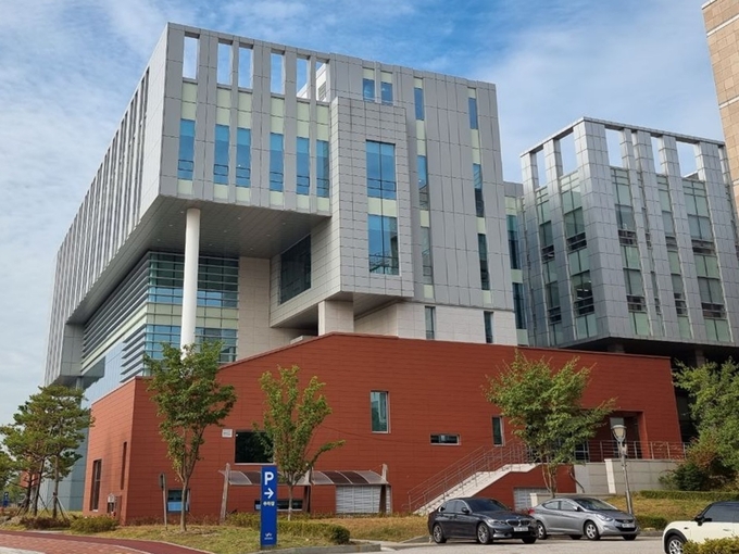 인천대학교 제2도서관 모습. ( 사진 = 김민지 기자 )