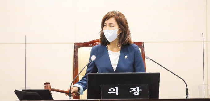 김경희 화성시의회 의장(사진=화성시의회 제공)