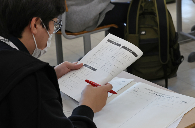  자습하는 고3 수험생. (사진=연합뉴스 자료사진)