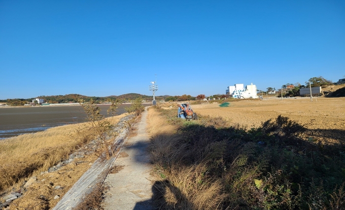 사철조망이 철거된 서해안 해안가의 모습 (사진=화성시 제공)