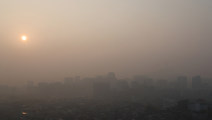  9일 수도권을 뒤덮은 미세먼지로 초미세먼지 주의보가 발령됐다. (사진=연합뉴스 제공)
