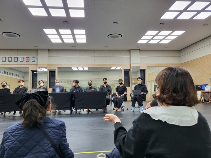 지난 10일 진행된 경기도무용단 '더 프리뷰' 현장. (사진=정경아 기자)
