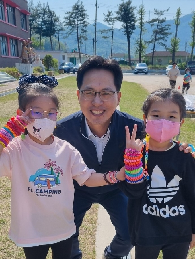 안영돈 파주적암초등학교 교장. (사진=파주적암초등학교 제공)