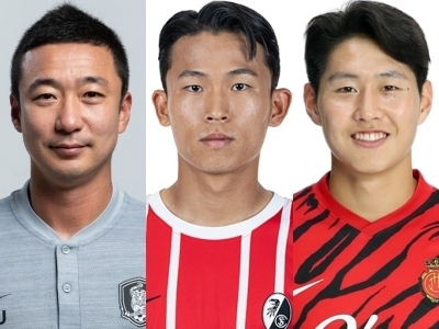 (왼쪽부터) 최태욱 코치, 정우영 선수, 이강인 선수. ( 사진 = 대한축구협회 제공 )