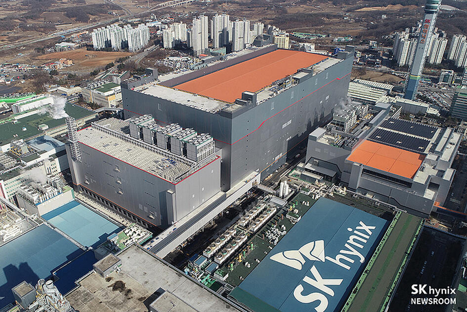 SK하이닉스 대규모 투자 소식에 이천 집값이 나홀로 상승했다. (사진=SK하이닉스 제공)