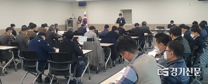 구리시 종합폐기물 처리시설 건설사업이 차질을 빚고 있다는 일부 언론보도에 구리시는 22일 기자회견을 열고 이를 반박했다.(사진=김진원 기자) 