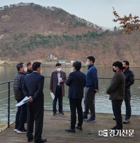 정부의 레저스포츠 관광황성화 공모사업 선정을 위해 심사단들이 현장실사를 하는 모습.(사진=냠양주시 제공)