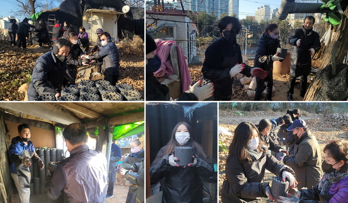 고양시자원봉사센터(이사장 이동환, 이하 센터)는 지난 1일 화정동 취약계층의 따뜻한 겨울나기를 위한 연탄나눔 봉사활동을 펼쳤다.(사진=고양시자원봉사센터 제공)