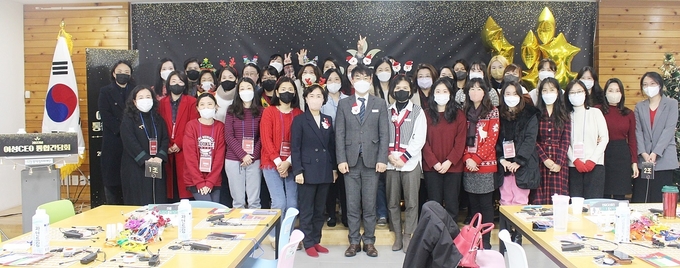 경기도일자리재단이 7일 재단 여성능력개발본부 내 꿈마루에서 여성 창업가 간 네트워크 형성을 위해 창업기업 대표 간담회를 열었다. (사진=경기도 제공)