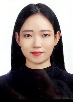 2022 나노융합성과전에서 과학기술정보통신부장관상을 수상한 한수경씨.<br>
<br>
