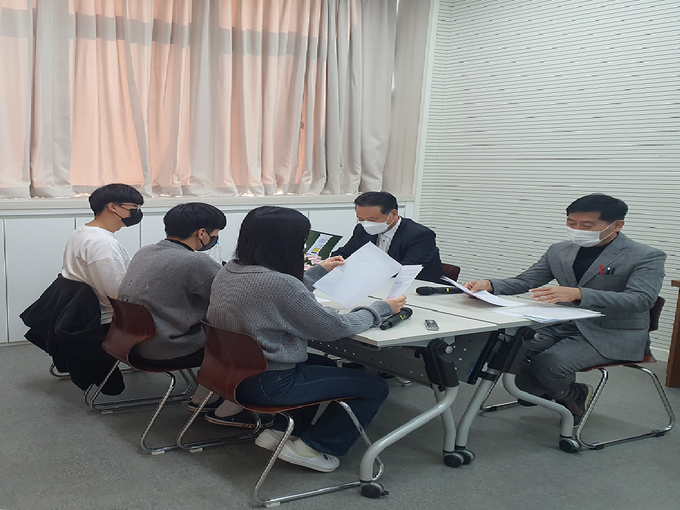 경기도 공정특별사법경찰단은 지난달 21일부터 이달 2일까지 도내 고등학교 11곳에서 ‘찾아가는 불법 사금융 피해상담소’를 운영했다. (사진=경기도 제공)