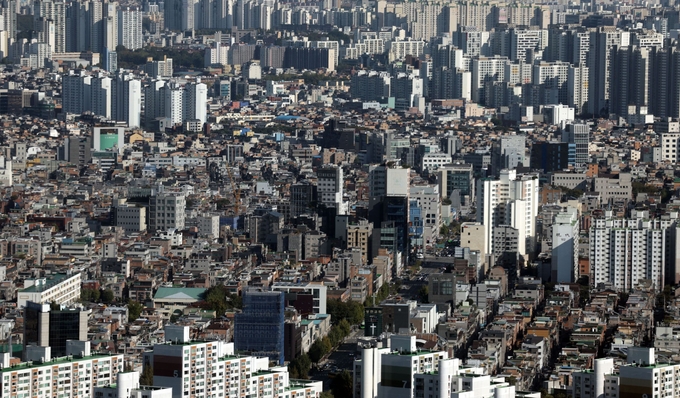 수도권 일대에서 1200여채 빌라를 캡투자로 사들인 빌라왕 사망에 피해자가 속출하고 있다. (사진=연합뉴스) 