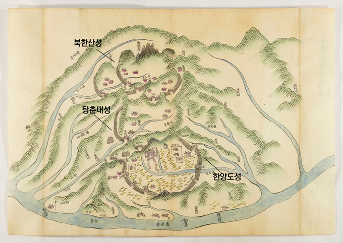 『도성연융북한합도(都城鍊戎北漢合圖)』 속 북한산성(위), 탕춘대성(중간), 한양도성(아래)(사진=고양시 제공)