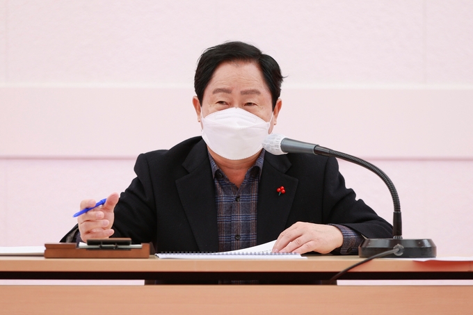 주광덕 남양주시장이 민선 8기 공약사업 점검회의에서 " 민생을 우선으로 살피는 시정"이 되어야 한다고 강조했다.(사진=남양주시 제공)